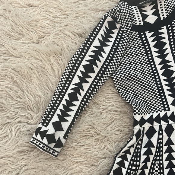 NWT Nina Leonard black ivory white geometric pattern flare skater dress size XS - Picture 7 of 11